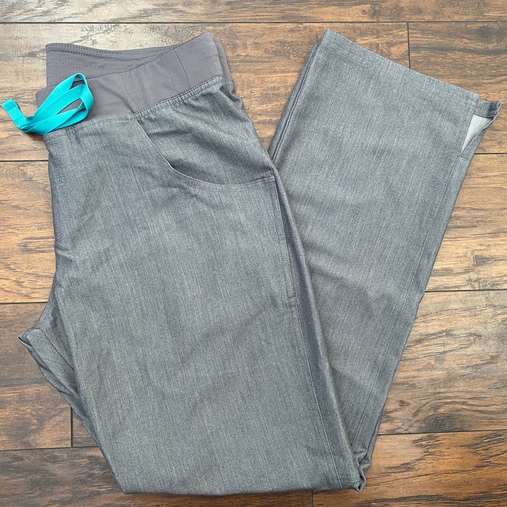 Figs Kade Cargo Scrub Pant